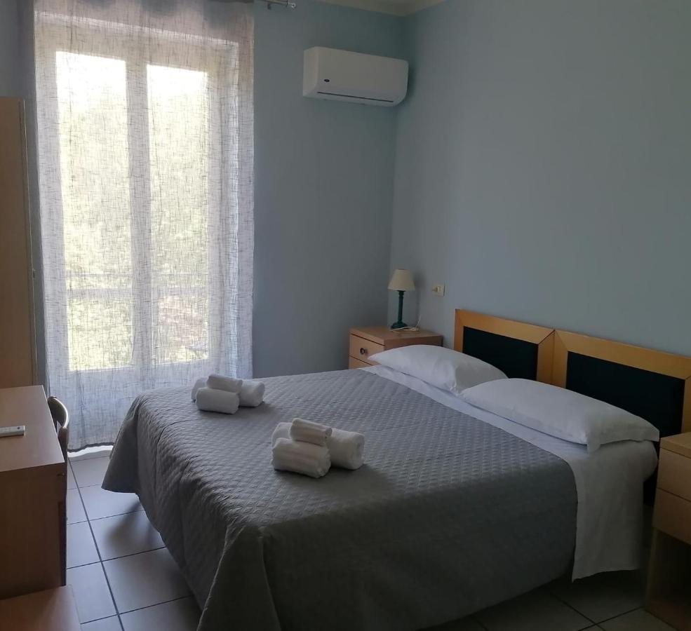 Hotel Villa Benvenuti Viareggio Esterno foto