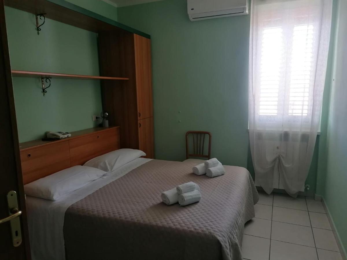 Hotel Villa Benvenuti Viareggio Esterno foto
